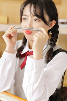 保科真美